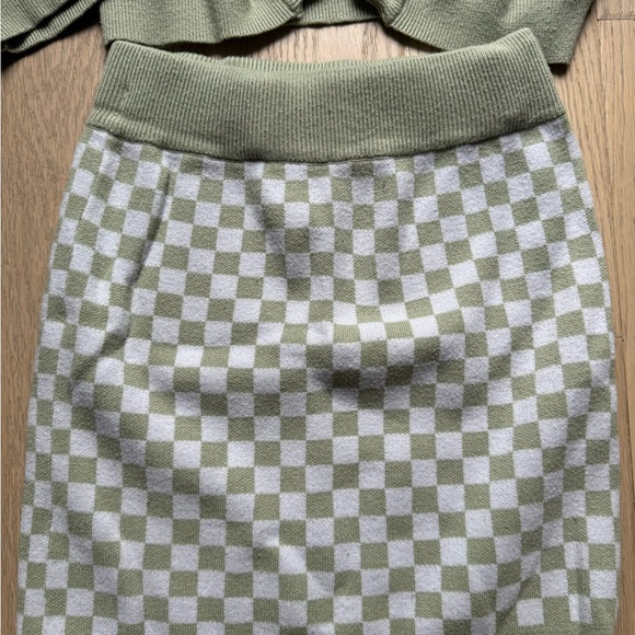 Forever 21 Matching Set - Picture 5 of 5